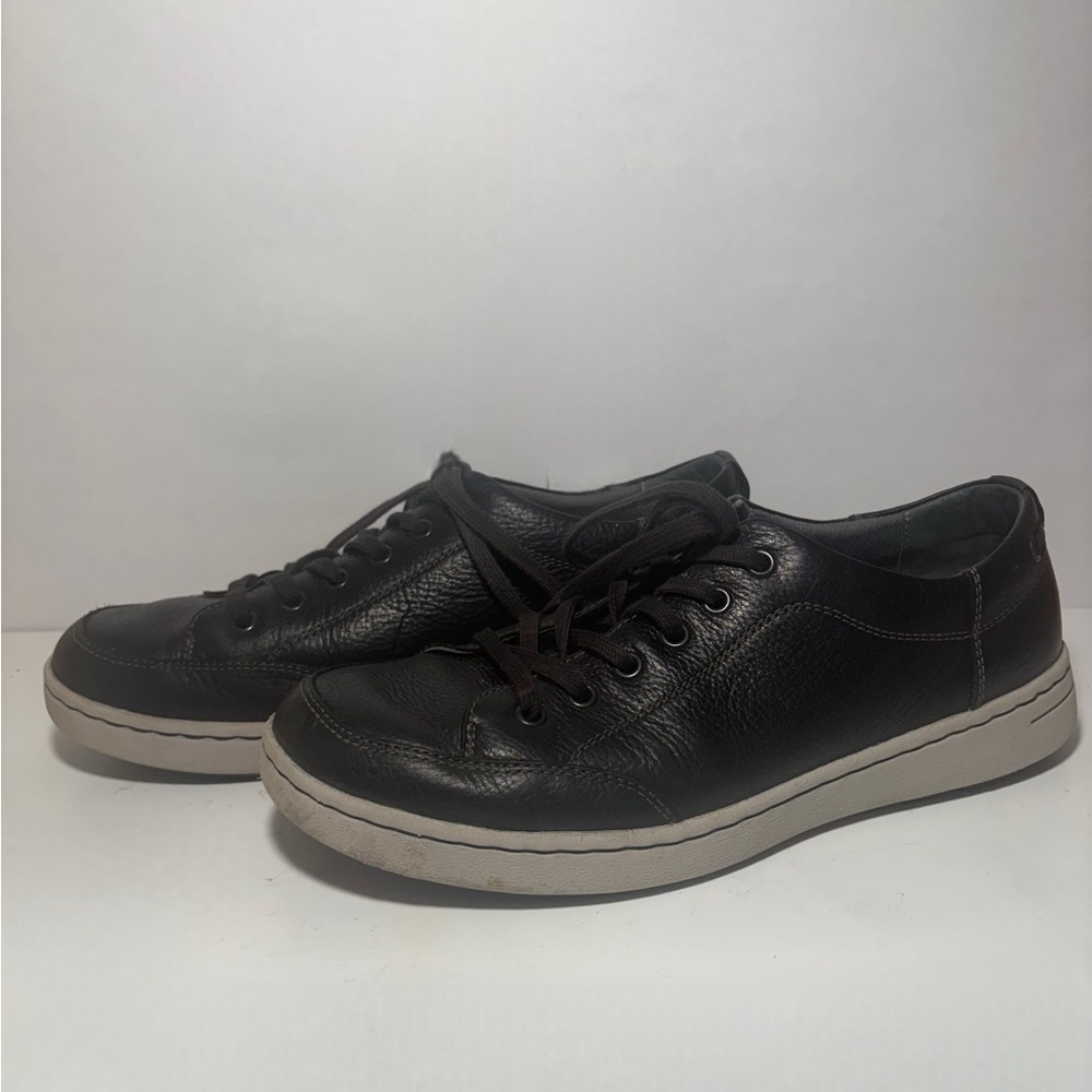 DANSCO men’s black formal shoes with white stripe new no use
